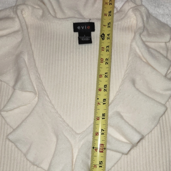 Evie ruffle front top  Sz L - Picture 6 of 7